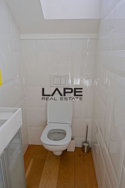 18_WC_poschodie.jpg
